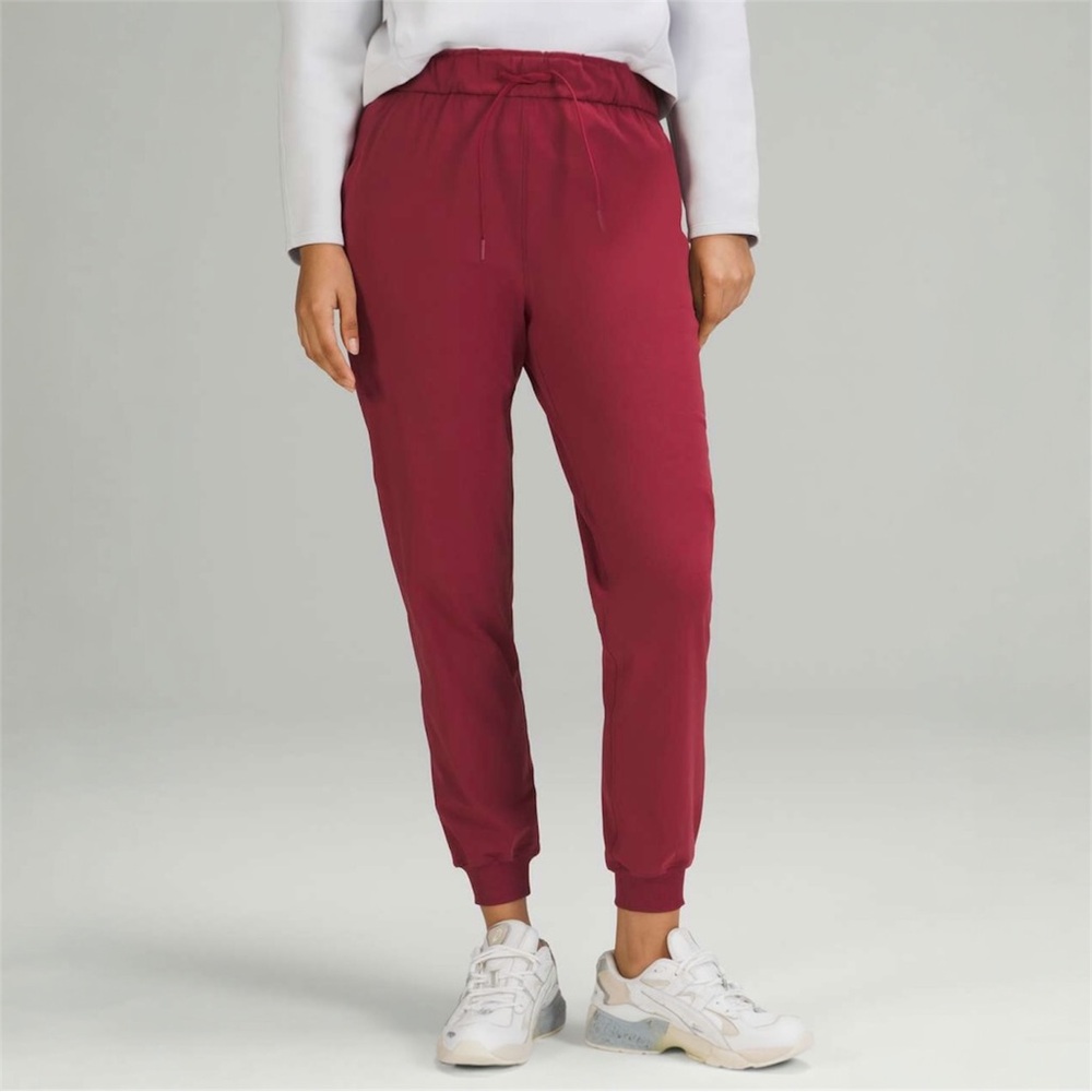 Lululemon Stretch High-Rise Jogger *Shorter Length•Mulled Wine🍷